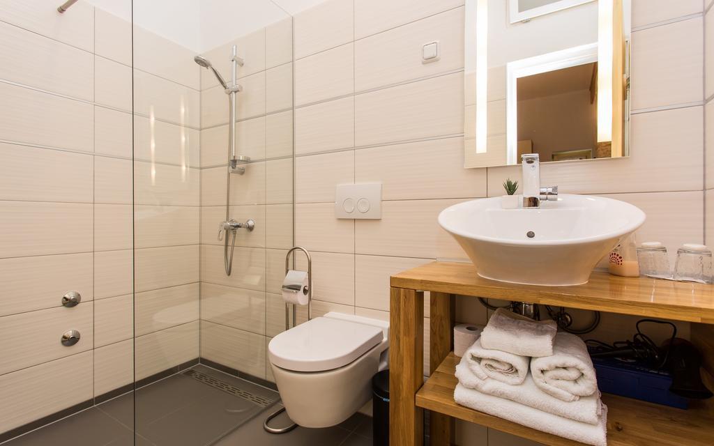 Apartments Frgacic バスカ エクステリア 写真