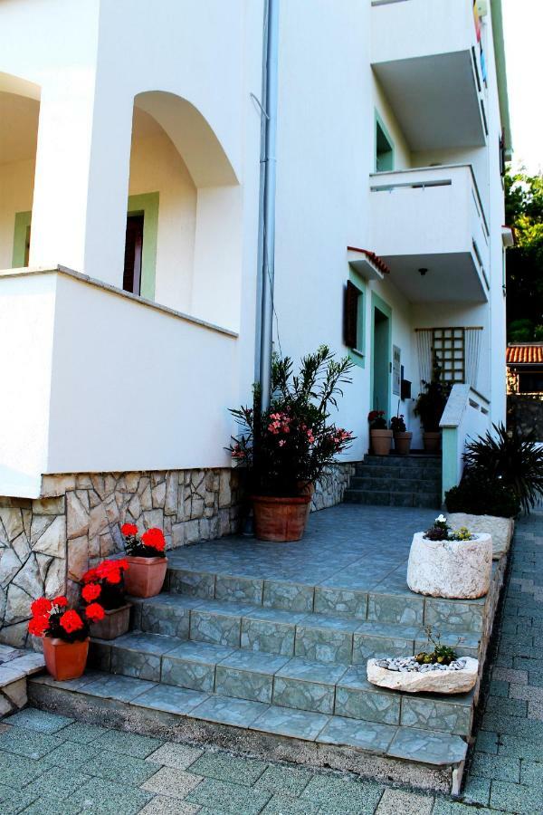 Apartments Frgacic バスカ エクステリア 写真
