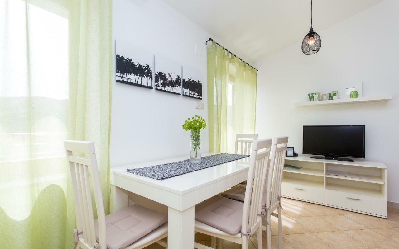 Apartments Frgacic バスカ エクステリア 写真