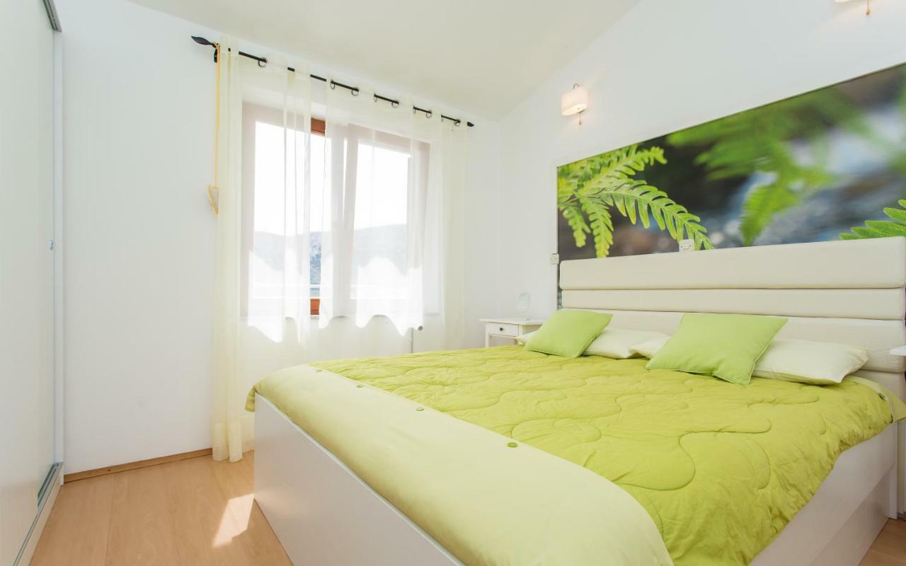 Apartments Frgacic バスカ エクステリア 写真