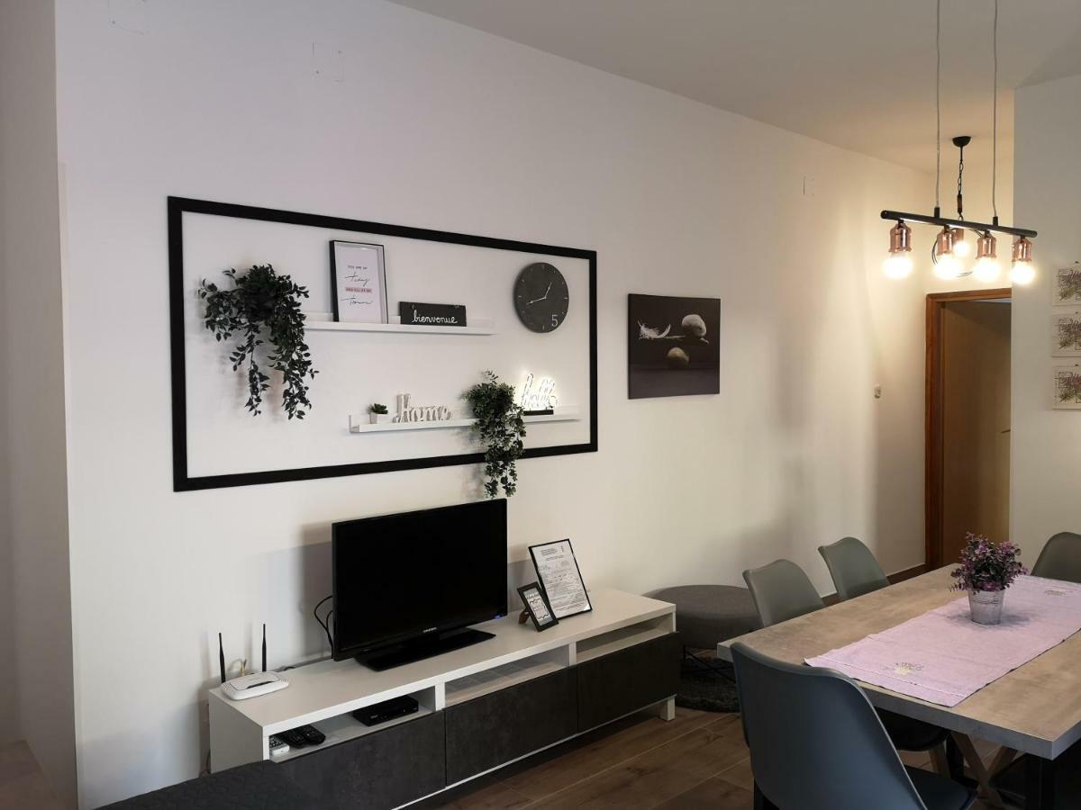 Apartments Frgacic バスカ エクステリア 写真