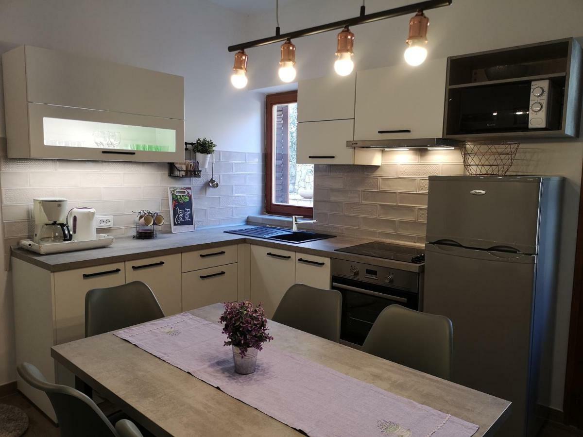 Apartments Frgacic バスカ エクステリア 写真